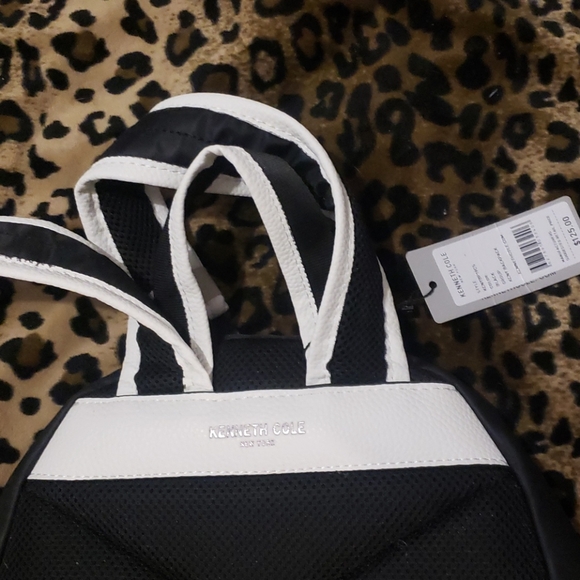 Brand new Kenneth Cole backpack - Picture 3 of 3
